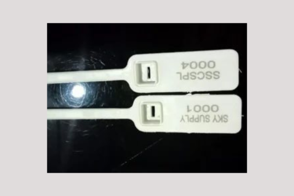 Plastic seal Tag, Packaging Type: Packet